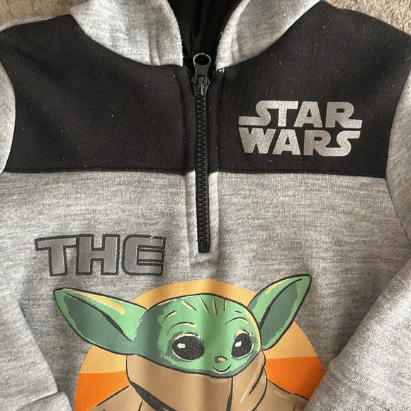 Baby Yoda Star Wars Pullover 4T - Picture 3 of 3